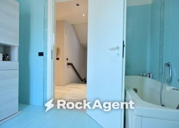 Bagno - Villa via del Colle, 22, Aprilia - foto 38