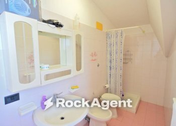 Bagno - Villa via del Colle, 22, Aprilia - foto 39