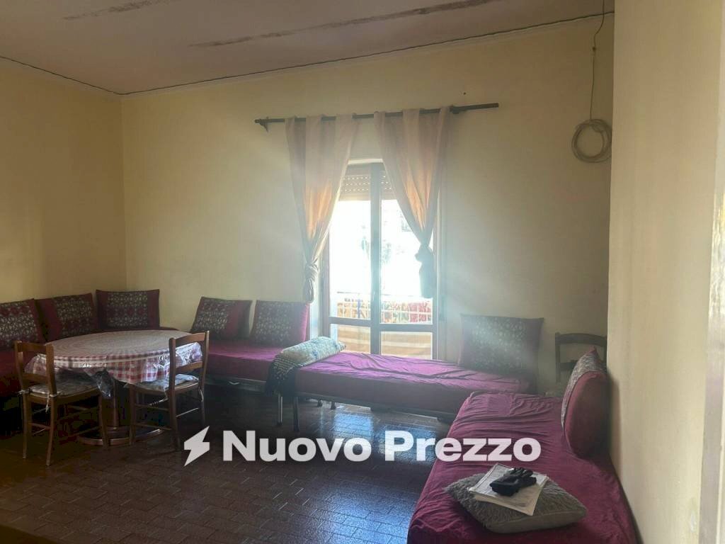 Camera da letto - Stabile - Palazzo via San Leonardo Zabatta, 15, Ottaviano - foto 2