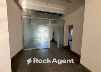 Magazzino - Negozio piazza Vittorio Emanuele, 18, Pietraperzia - foto 6