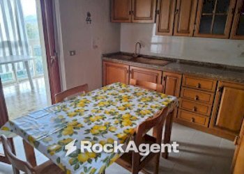Cucina - Appartamento viale degli Ulivi, Caulonia - foto 3