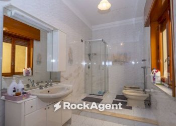 Bagno - Appartamento via Spagna, 6, Mazara del Vallo - foto 13