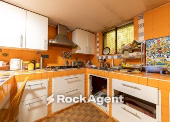 Cucina - Villa viale Grigna, 28, Camparada - foto 9