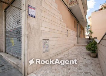 Ingresso - Trilocale via Laura Mantegazza, 35, Roma - foto 35