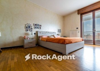 Camera da letto - Bilocale via C. Colombo, 26, Dalmine - foto 10