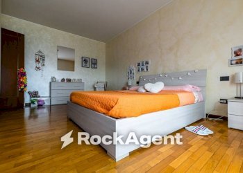 Camera da letto - Bilocale via C. Colombo, 26, Dalmine - foto 11