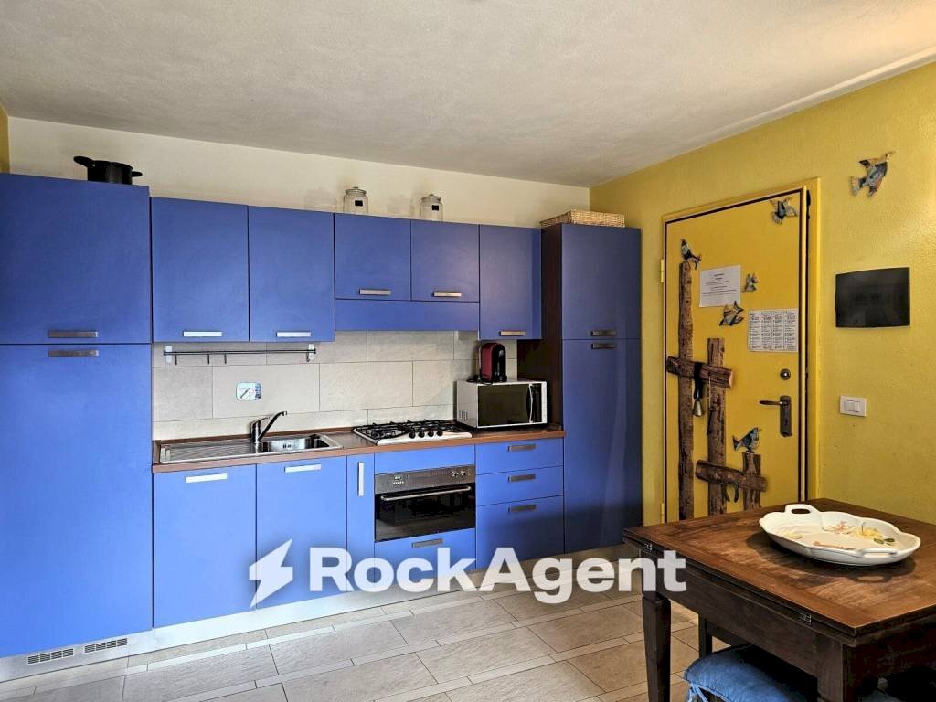 Cucina - Two-room apartment via Cianfuran, Bardonecchia - photo 3