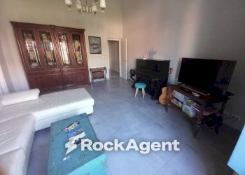 Salone - Independent house via Valastro, 15, Aci Castello - photo 3