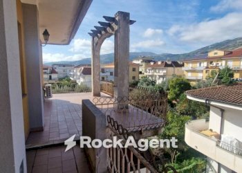 Balcone - Ufficio via Mazzini, 73, Montepaone - foto 29
