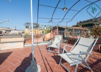 Terrazzo - Quadrilocale piazza Rondanini, Roma (zona Centro Storico) - foto 3