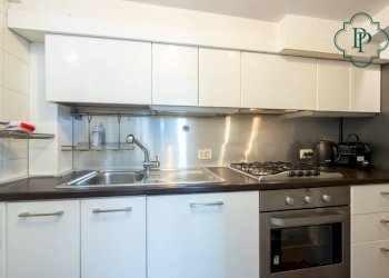 Cucina - Quadrilocale piazza Rondanini, Roma (zona Centro Storico) - foto 11