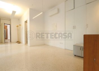 WhatsApp Image 2026-07-23 at 12.45.47 - Office Viale Roma 8, Vicenza - photo 19