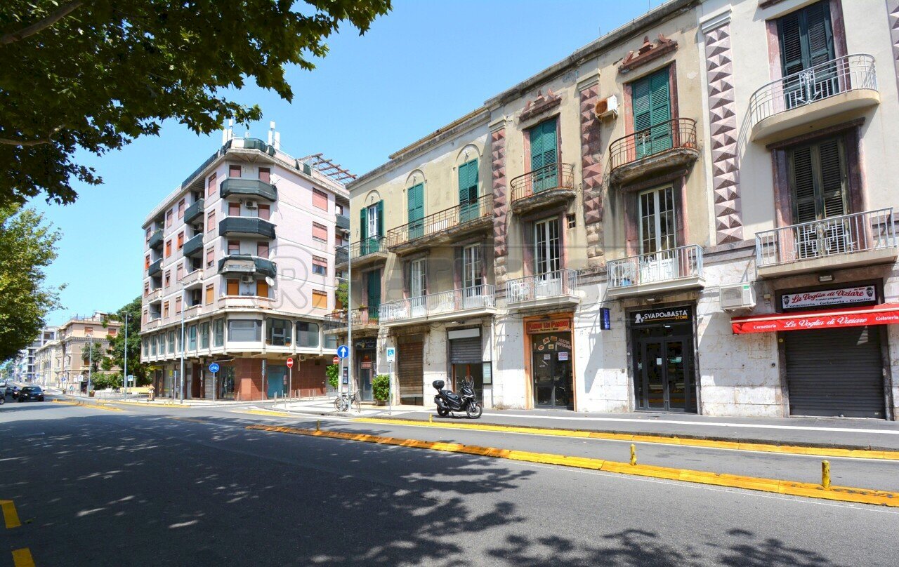 DSC_0121 - Commercial Premises Corso Cavour 164, Messina - photo 1