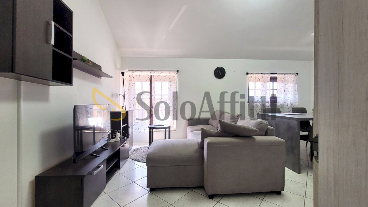 Soggiorno - Three-room apartment Via Cesare Battisti, Pogliano Milanese - photo 2