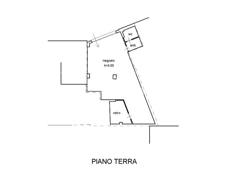 FONDO COMM SU CIRCONVALLAZIONE CON PARCHEGGIO - Locale Commerciale Lucca - foto 1