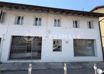 1 - Commercial Premises Via Udine 10/A, Pordenone - photo 1