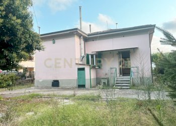 Facciata posteriore - Villa Via Aurelia 4, Vecchiano - foto 16