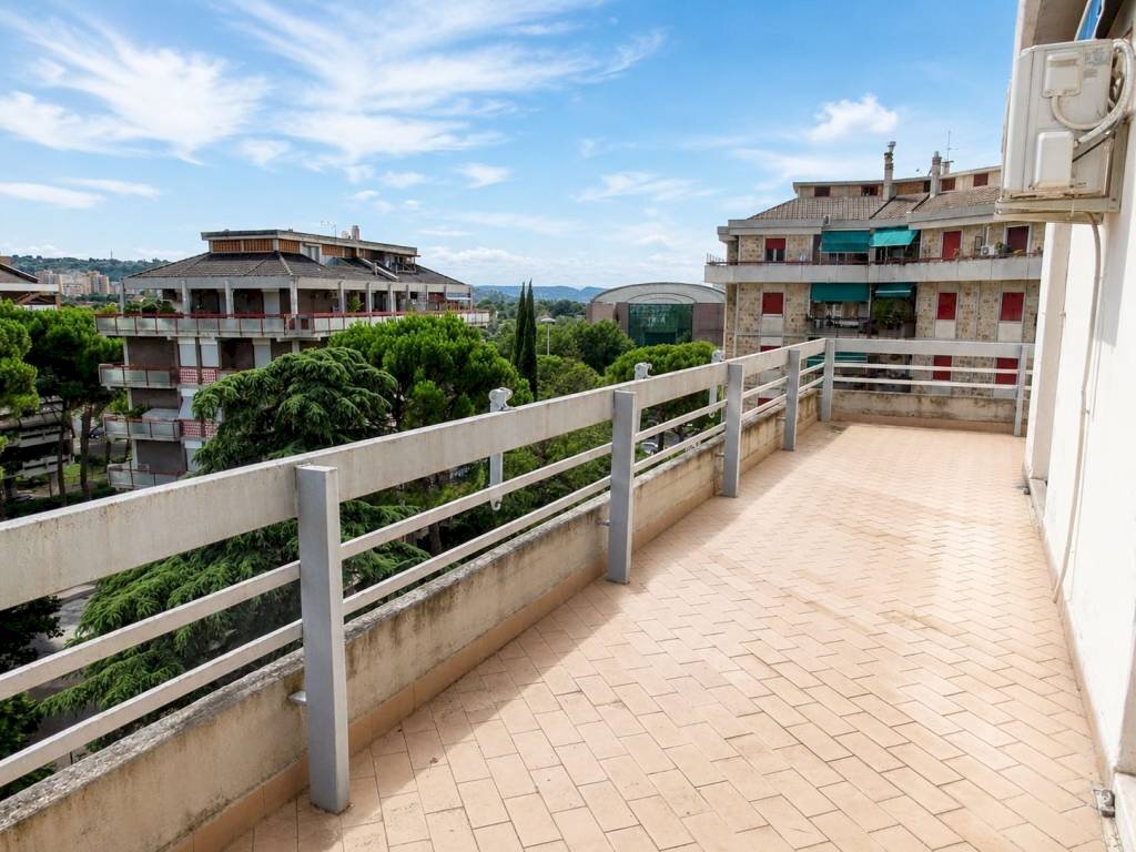 Attico viale Renato Donatelli, Terni - foto 1