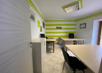 Ufficio Via Emile Chanoux 4, Pont-Saint-Martin - foto 1
