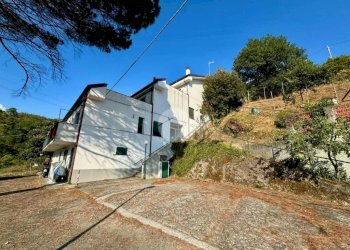 Trilocale Via San Giovanni, Casarza Ligure - foto 2