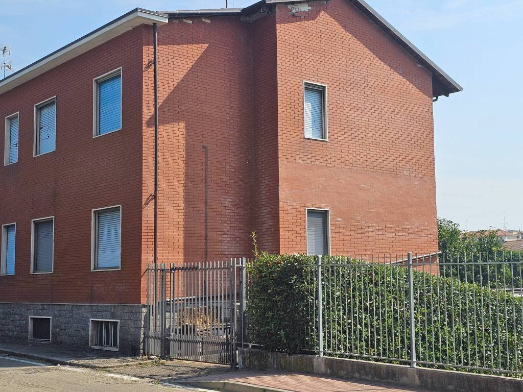 Four-room apartment Vercelli - photo 1