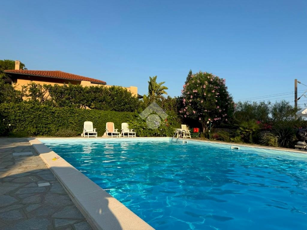 Two-room apartment Via romana, Ventimiglia - photo 1
