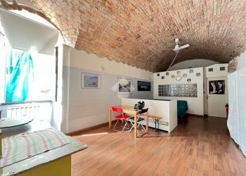Two-room apartment Piazza Cardinal Gerolamo Gastaldi, Taggia - photo 2