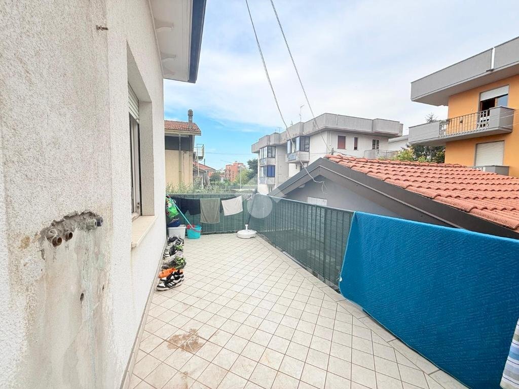 Three-room apartment Viale Ventimiglia, Riccione - photo 2