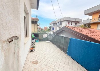 Three-room apartment Viale Ventimiglia, Riccione - photo 17