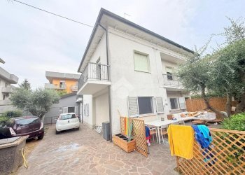 Three-room apartment Viale Ventimiglia, Riccione - photo 33