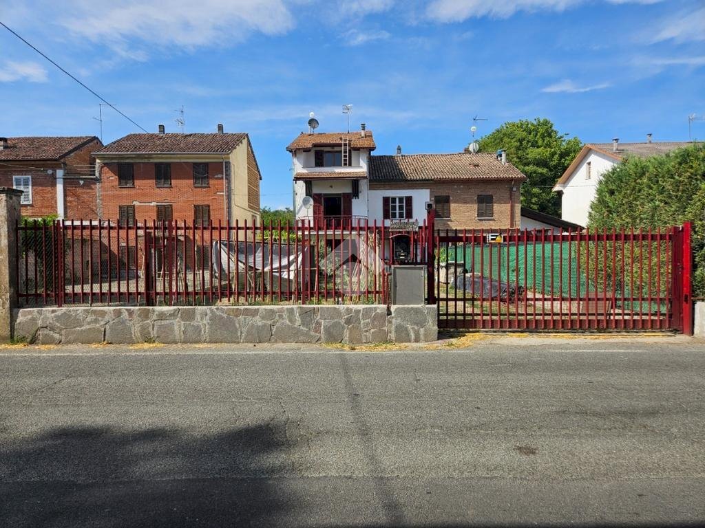 Semi-detached house Via Borgo Giardino, Castelnuovo Belbo - photo 1