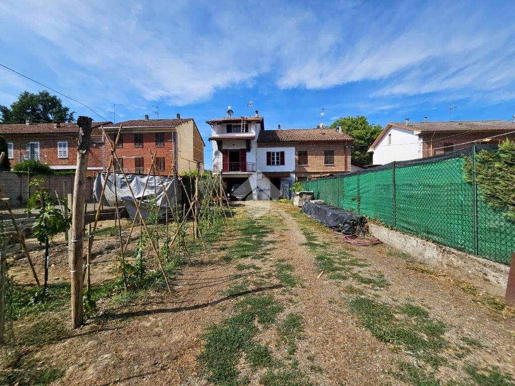 Semi-detached house Via Borgo Giardino, Castelnuovo Belbo - photo 2
