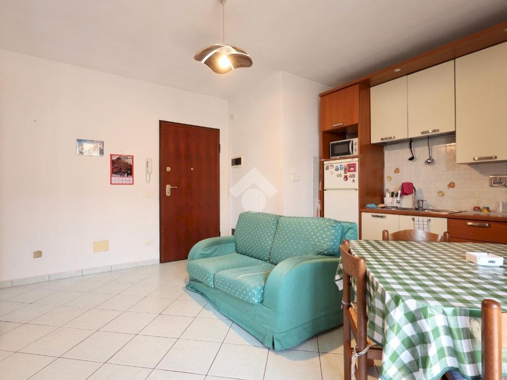 Three-room apartment Via Francesco Borromini, Reggio nell'Emilia - photo 2
