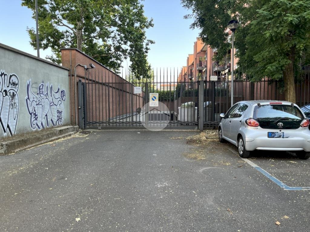 Box Via Giambellino, Milano (zona Giambellino) - foto 2