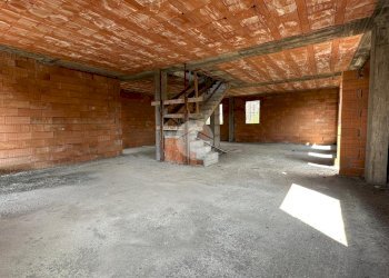 Portion of a house Strada Laverdina, Asti - photo 10