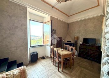 Trilocale Via Sant'Ambrogio di Fegino, Genova (zona Borzoli) - foto 1