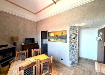 Trilocale Via Sant'Ambrogio di Fegino, Genova (zona Borzoli) - foto 3