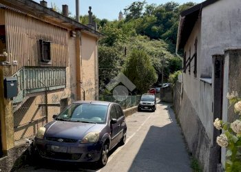 Trilocale Via Sant'Ambrogio di Fegino, Genova (zona Borzoli) - foto 28