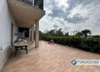 Vista cortile/terrazzo privato - Trilocale 4, Pontoglio - foto 26
