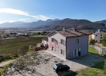 Foto 4 - Villa Contrada Morichella
 
28, San Ginesio - photo 4