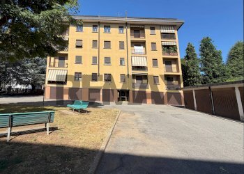 Edificio all\'aperto - Trilocale Via Eligio Brigatti
 
13, Ronco Briantino - foto 1