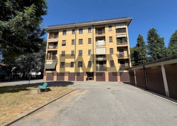 Edificio all\'aperto - Trilocale Via Eligio Brigatti
 
13, Ronco Briantino - foto 2