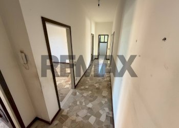 Hall / corridoio - Trilocale Via Eligio Brigatti
 
13, Ronco Briantino - foto 7