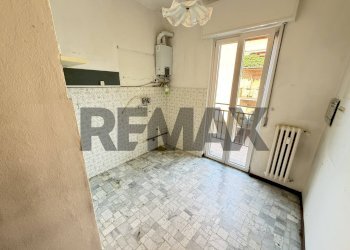 Stanza vuota - Trilocale Via Eligio Brigatti
 
13, Ronco Briantino - foto 4