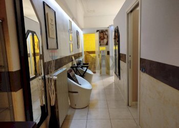 Hall / corridoio - Commercial Activity Via Paolo Sarpi
21, Milano - photo 20