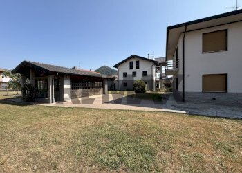 Casa all\'aperto - Semi-detached house via Tofane
 
5, Induno Olona - photo 5