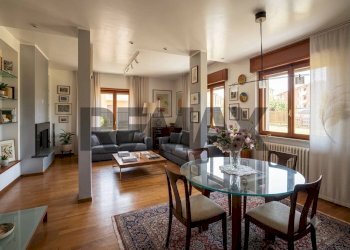 Sala da pranzo - Semi-detached house via Tofane
 
5, Induno Olona - photo 7