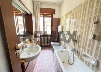 Bagno - Semi-detached house via Tofane
 
5, Induno Olona - photo 11