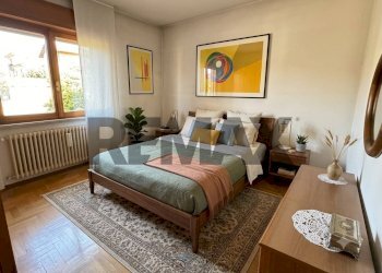 Camera / camera da letto - Semi-detached house via Tofane
 
5, Induno Olona - photo 12