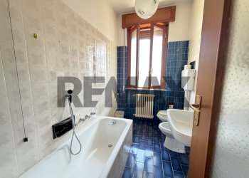 Bagno - Semi-detached house via Tofane
 
5, Induno Olona - photo 29